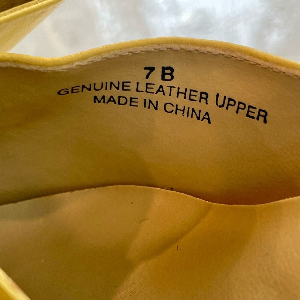 Carlos Falchi leather stiletto mules with bows in butter yellow, 7B, EUC - Picture 13 of 13